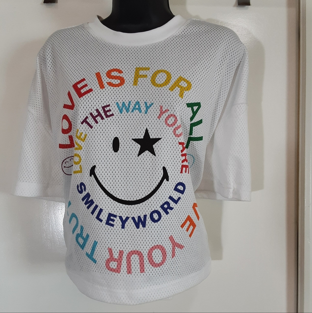 Smiley World White Mesh Graphic Jersey Shirt
